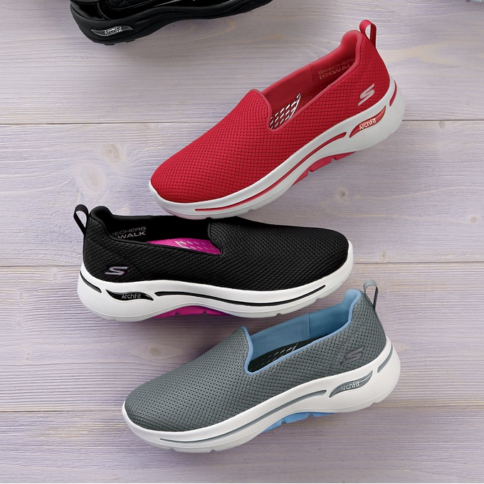 Skechers Women&#39;s GOwalk Arch Fit Grateful Slip-On, , large